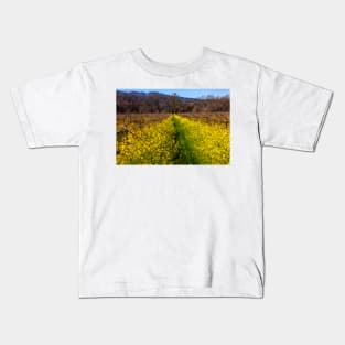 Wilde Mustard Grass In The Vineyards Kids T-Shirt
